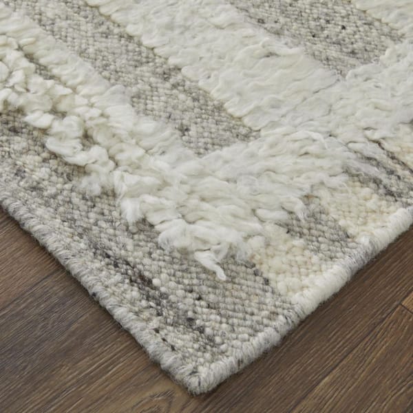 2 ft. x 10 ft. Gray, Ivory Geometric Runner Rug