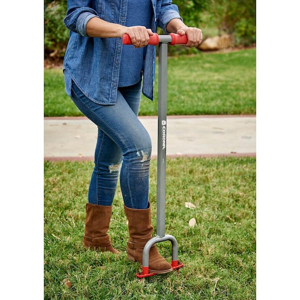 Corona MAX YardBREATHER Aerator with Auto-Eject 3.5 in. Soil Plugs