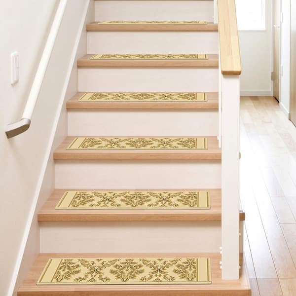 Kurdamir Damask Ivory 9 in. x 33 in. Stair Tread Cover