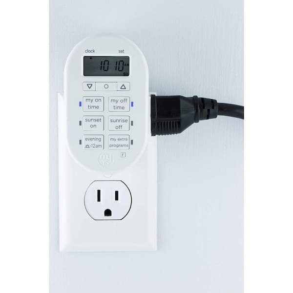 Woods 24 Hour Heavy Duty Indoor Plug-In Grounded Outlet Mechanical Timer  50103WD - The Home Depot