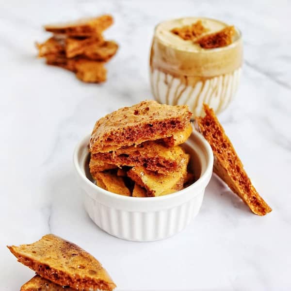 4 oz. Ceramic Ramekins for Creme Brulee, Pudding, Souffle, Baking and Dipping Sauce Dishes, White (6-Pack)