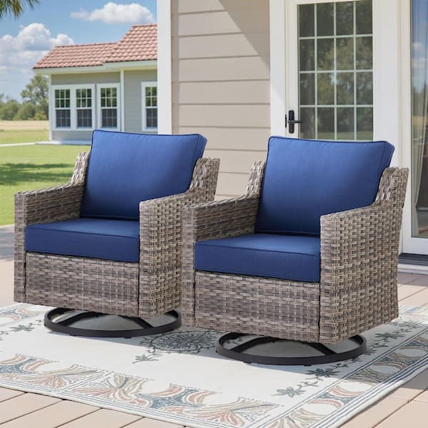 Buenaola Edwin 2-Person Wicker Outdoor Glider with Swivel