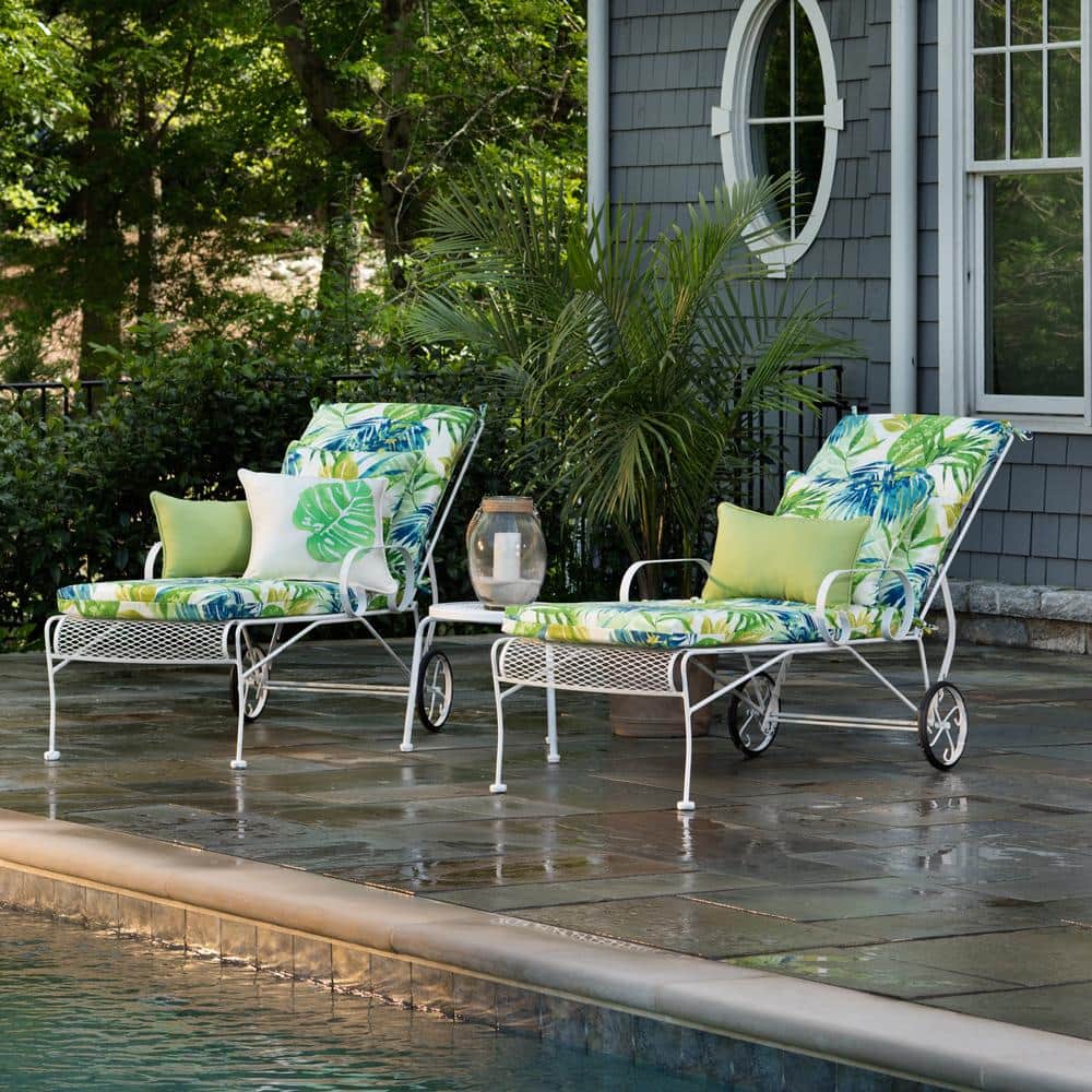 Tropical Breeze Embroidered Rectangular Throw Pillow Set in Blue/Green