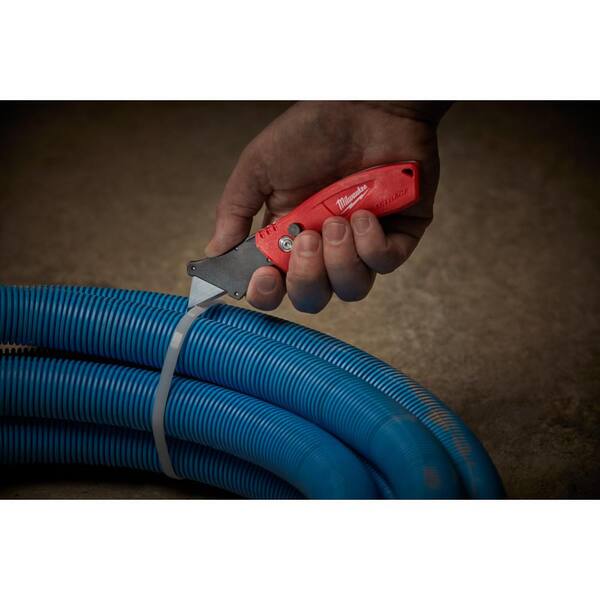 Milwaukee - Fastback Flip Utility Knife Set with Utility Blades (50-Pack)
