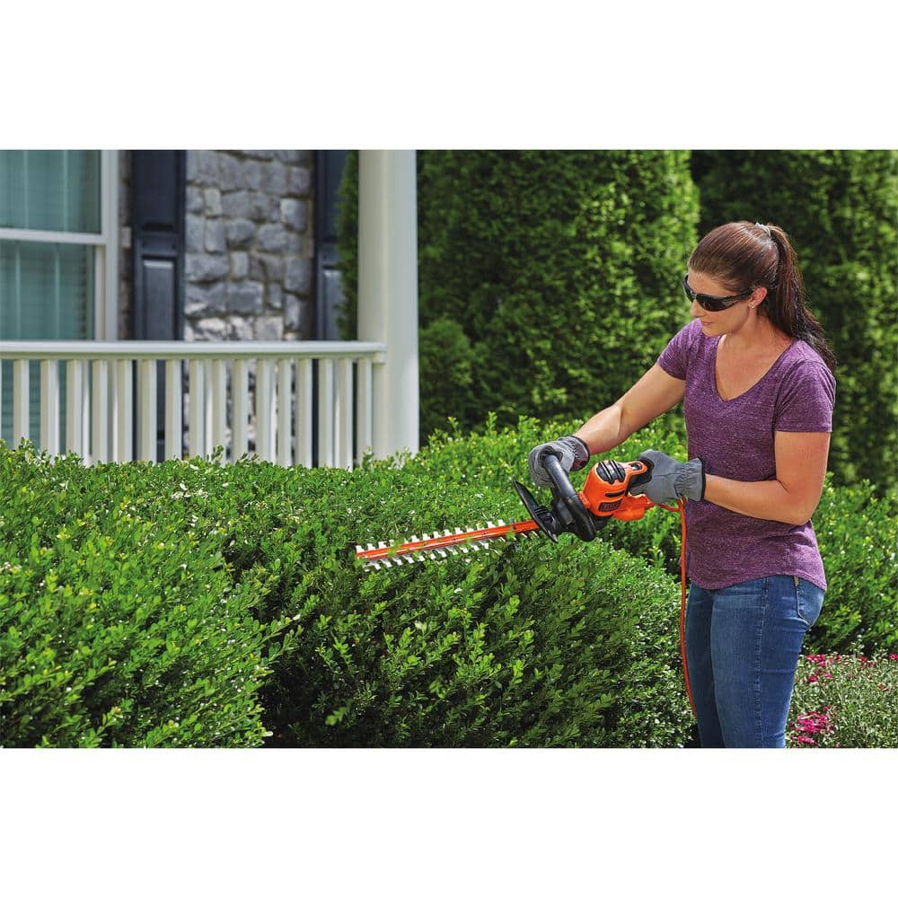 4.0 Amp Corded Electric Pole Hedge Trimmer - 1
