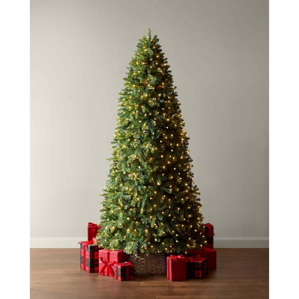 9 ft. Willow Creek Spruce LED Pre-Lit Artificial Christmas Tree T15