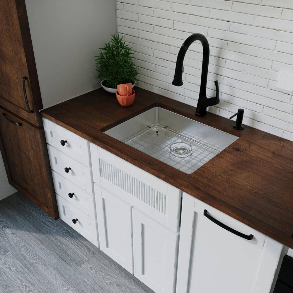 23.13'' Stainless Steel Undermount Single Bowl Kitchen Sink