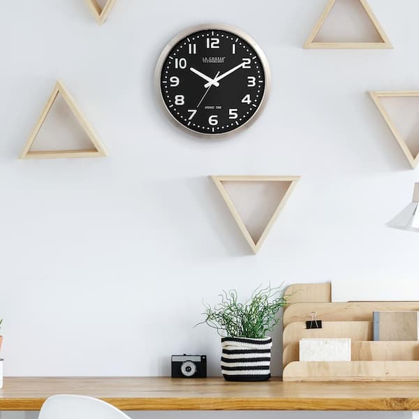 Time zone clocks. Modern wall round clock face, time zones day and