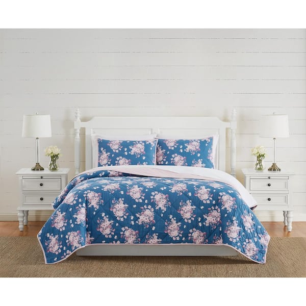 The Farmhouse by Rachel Ashwell Signature Savannah Dusk 3-Piece Blue / Pink Floral Cotton King Quilt Set