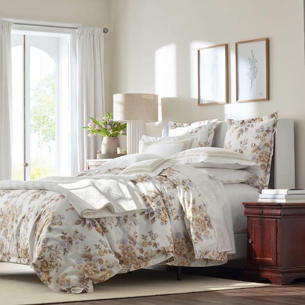 Legends Hotel Primrose Bloom Wrinkle-Free Sateen Flat Sheet