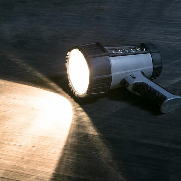 Wagan Tech 345 Lumens Plastic Brite-Nite Rechargeable 18 LED