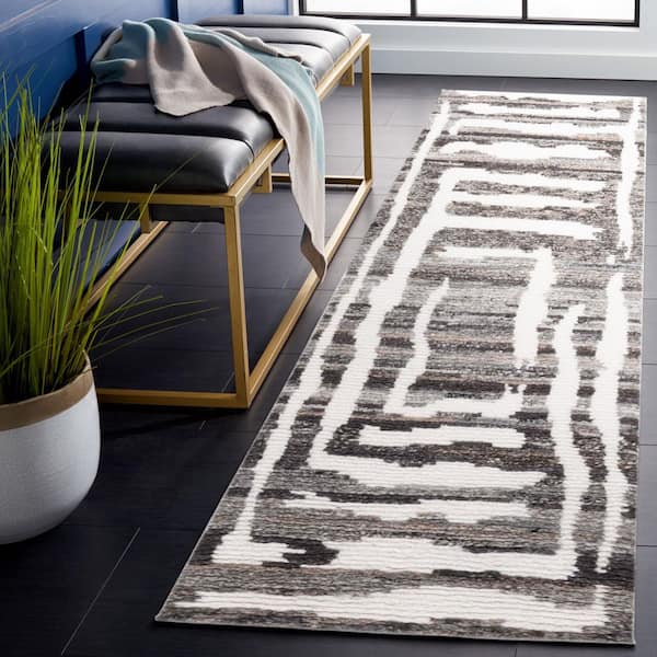 Casablanca 2 ft. x 8 ft. Ivory/Charcoal Two-Toned Spiral Runner Rug