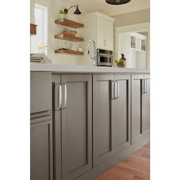 Renown 6-5/16 in. (160mm) Traditional Polished Chrome Arch Cabinet Pull