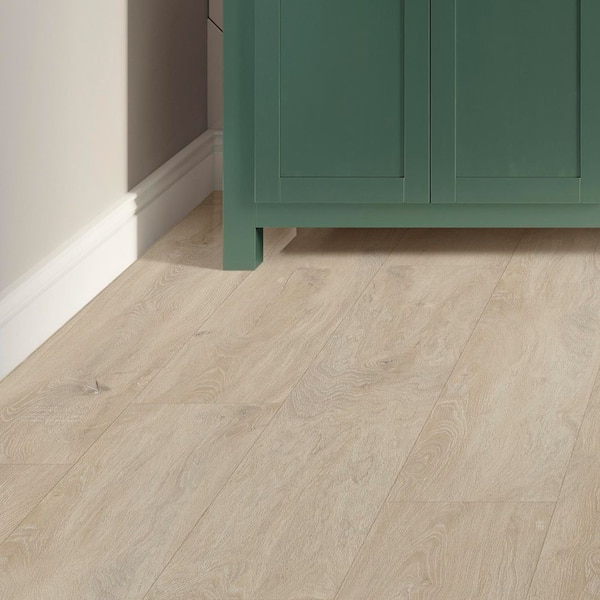 Harmony Haus Gallery Greige 20-MIL x 9 in. W x 60 in. L Click Lock Waterproof Luxury Vinyl Plank (22.65 sq. ft./ctn)