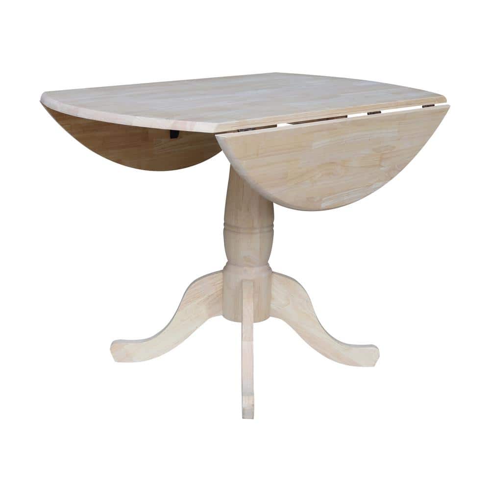 44.5" Round Extendable Wood Dining Table in Contemporary Style