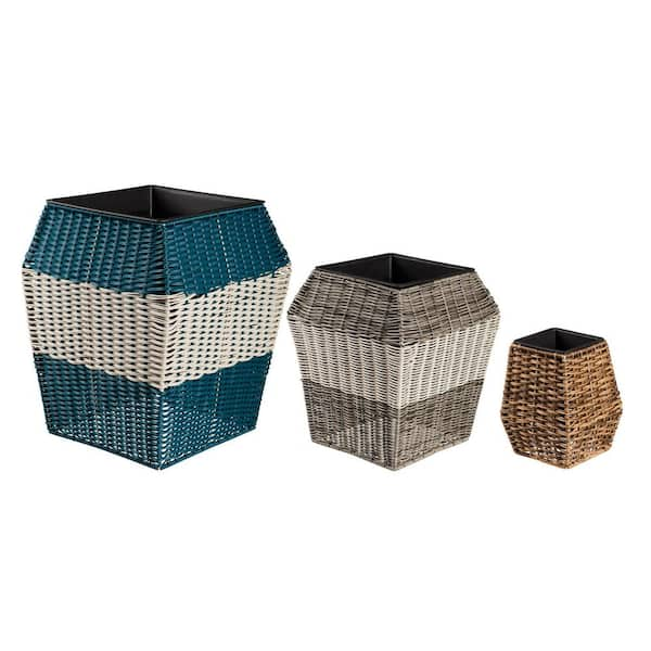 Wicker outlet planter set