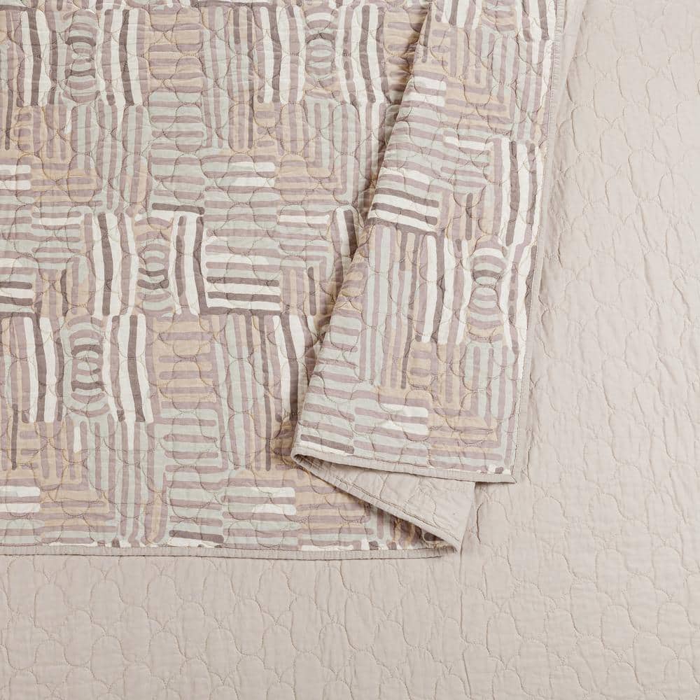 Gray and Taupe Cotton King Quilt Set with Reversible Shams
