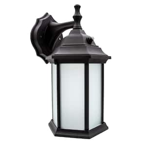 Patriot Lighting Pierce Black Outdoor Wall Light At Menards