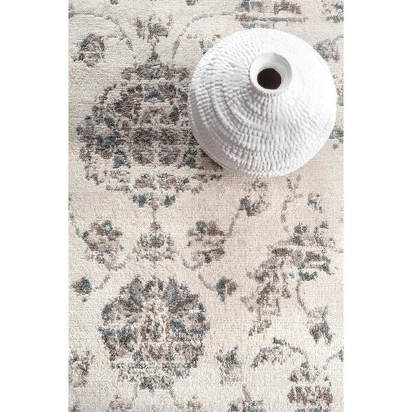 Surya Crescendo 2' x 3'3 Area Rug