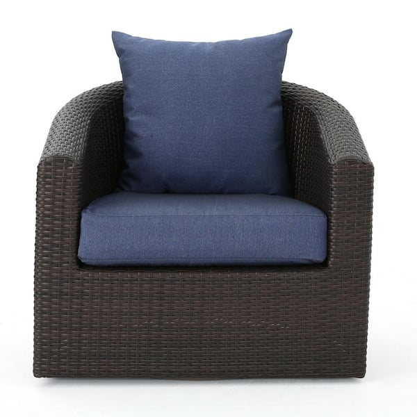 Zeus & Ruta Darius Swivel Brown Faux Rattan Outdoor Club Lounge Chair with Navy Blue Cushion for Garden, Backyard and Poolside