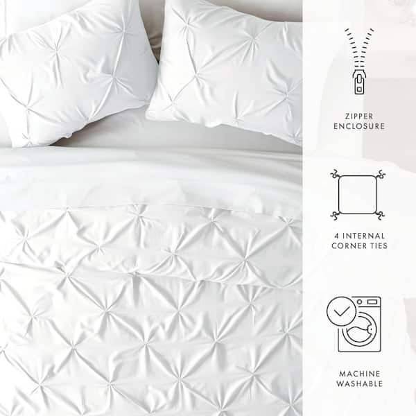 Hotel Collection Finest Elegance 35 x 70 Bath Sheet Bedding - White