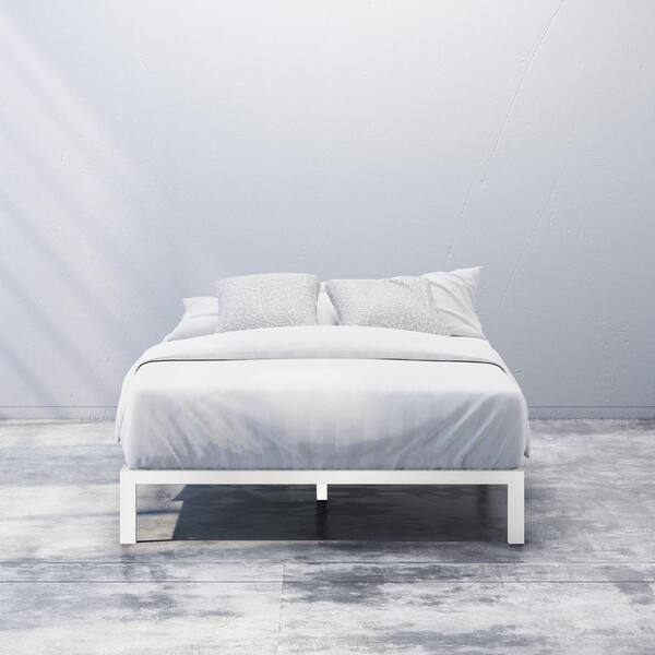 Zinus White King Metal Platform Bed Frame Without Headboard SPIAEVT