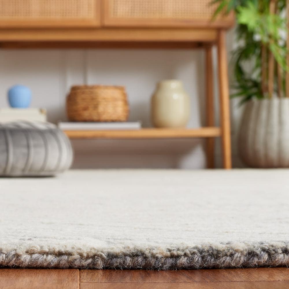 Ivory Wool 4' x 6' Hand-Tufted Rectangular Area Rug