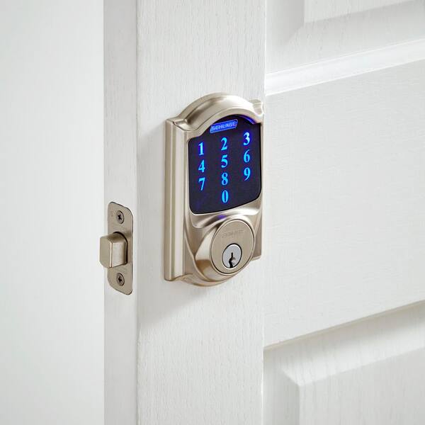 Camelot Satin Nickel Connect Wink Smart Deadbolt and Georgian Hall/Closet Knob