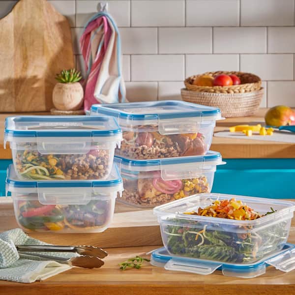 Snapware Total Solution 5.5-Cup Plastic Food Storage Container with Lid,  5.5-Cup Square Meal Prep Container, Non-Toxic, BPA-Free Lid with 4 Locking