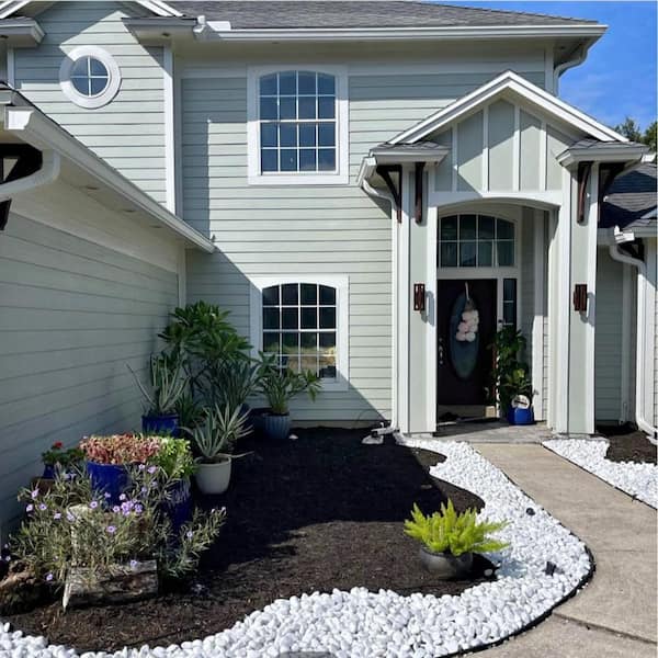 0.40 cu. ft. 3 in. to 5 in. 30 lbs. Large Egg Rock Caribbean Beach Pebbles