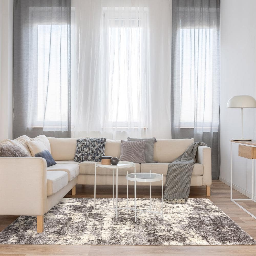 Gray and Off-White Abstract Shag Synthetic Area Rug, 8' x 10'