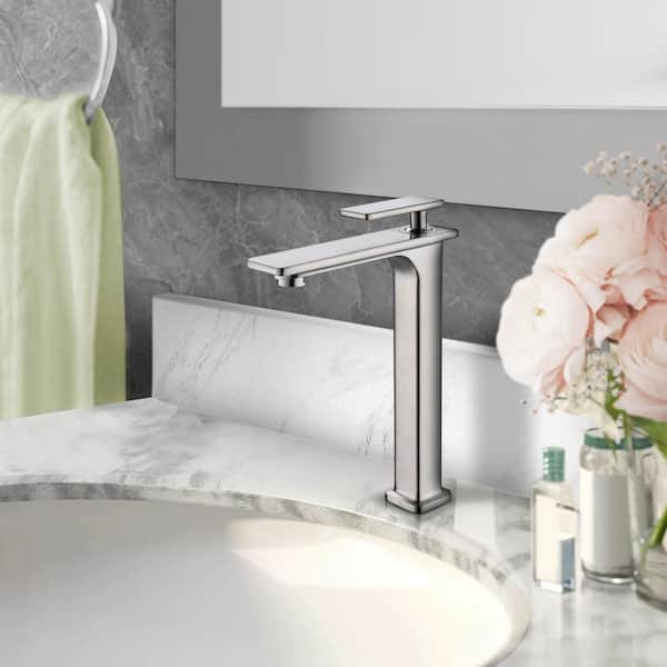 Single-Handle Single-Hole Bathroom Faucet Brushed Nickel
