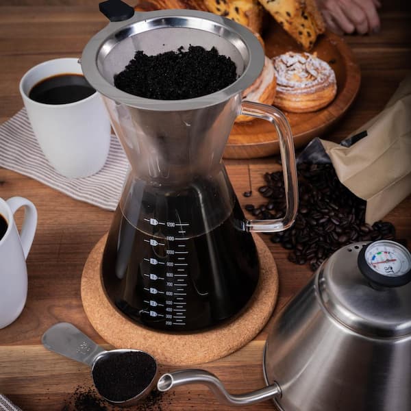https://images.thdstatic.com/productImages/aca6432b-f3f1-481d-818d-c4c69f216698/svn/glass-the-london-sip-manual-coffee-makers-gc1200-4f_600.jpg