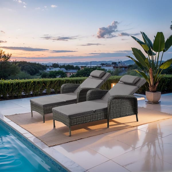 Opohoro ArcoBay 2-Piece Gray Wicker Outdoor Chaise Lounge Rattan Chaise Lounge with Olefin Gray Cushions