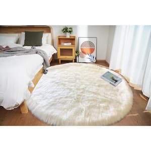 Sheepskin Faux Furry White Cozy Fuzzy Rugs 6 ft. 6 in. Round Area Rug