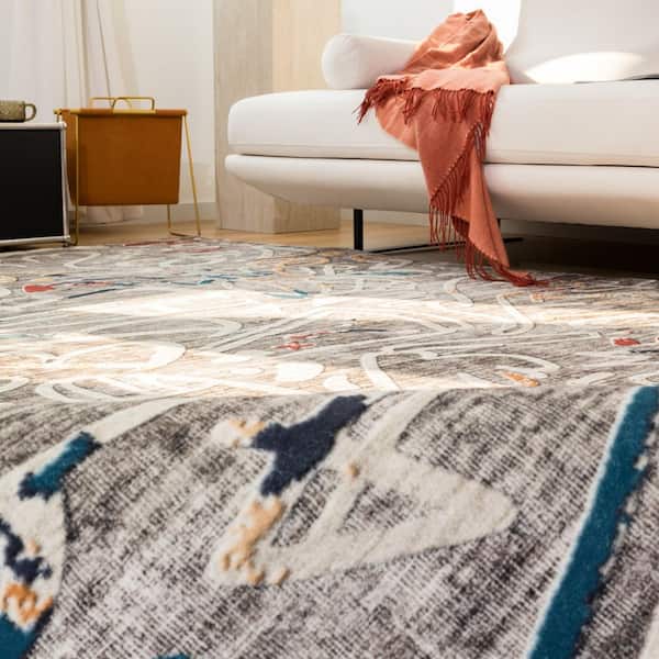 Sportsglyphs 2 ft. x 3  ft. Grey Western Area Rug