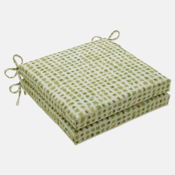 Pillow Perfect 20 x 20 Outdoor Dining Chair Cushion in Green/Ivory (Set of 2)