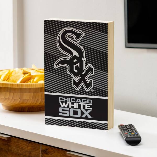 Evergreen Chicago White Sox 8 in. x 12 in. Team Color Stripes Wood