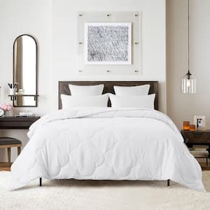 White Pendant All Season Twin Down Alternative Comforter