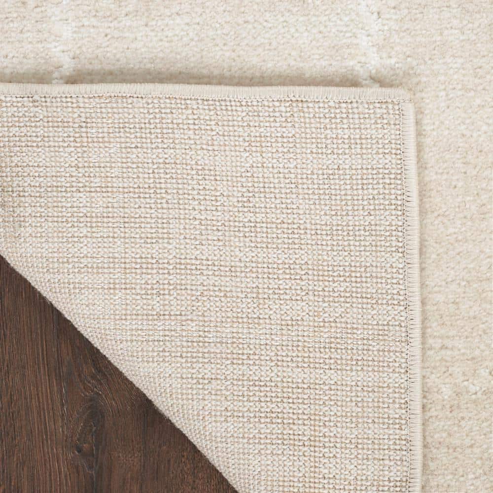 Ivory Geometric 5' x 7' Synthetic Easy Care Rug