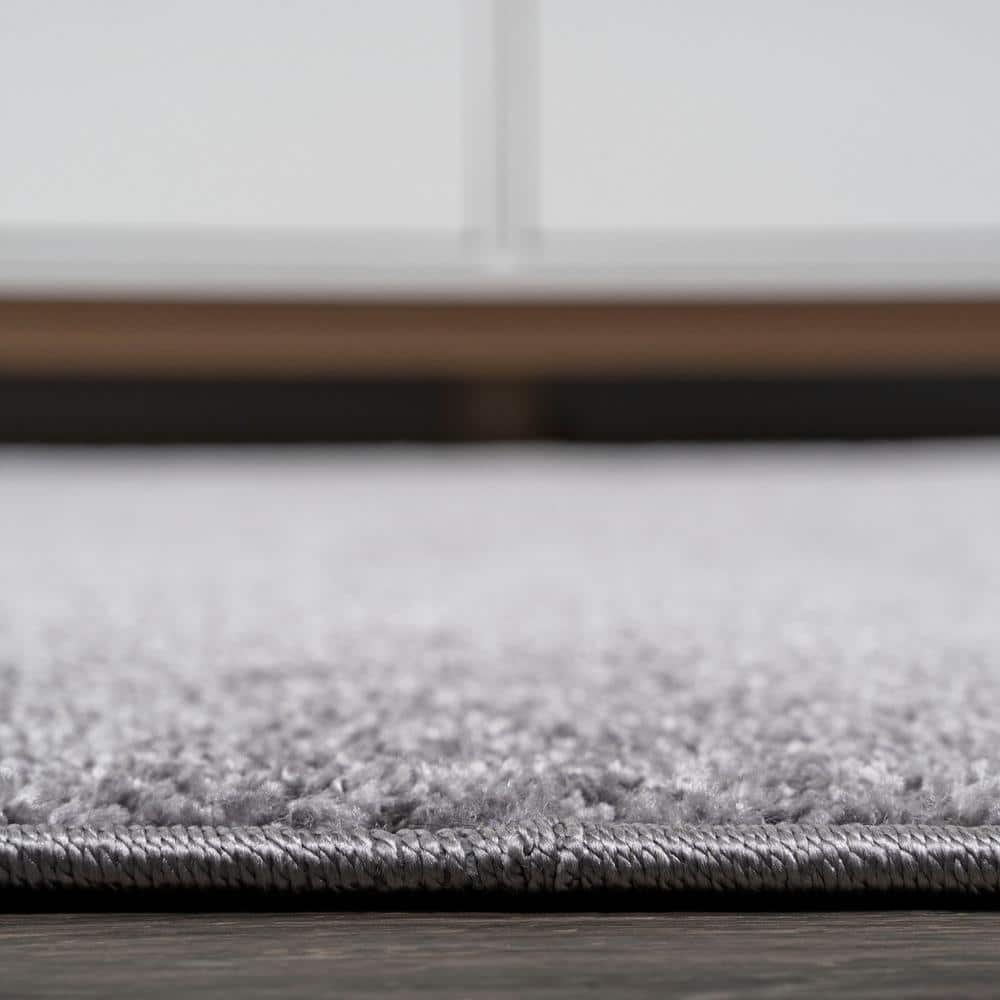 Modern Easy-Care Oval Synthetic Area Rug in Gray