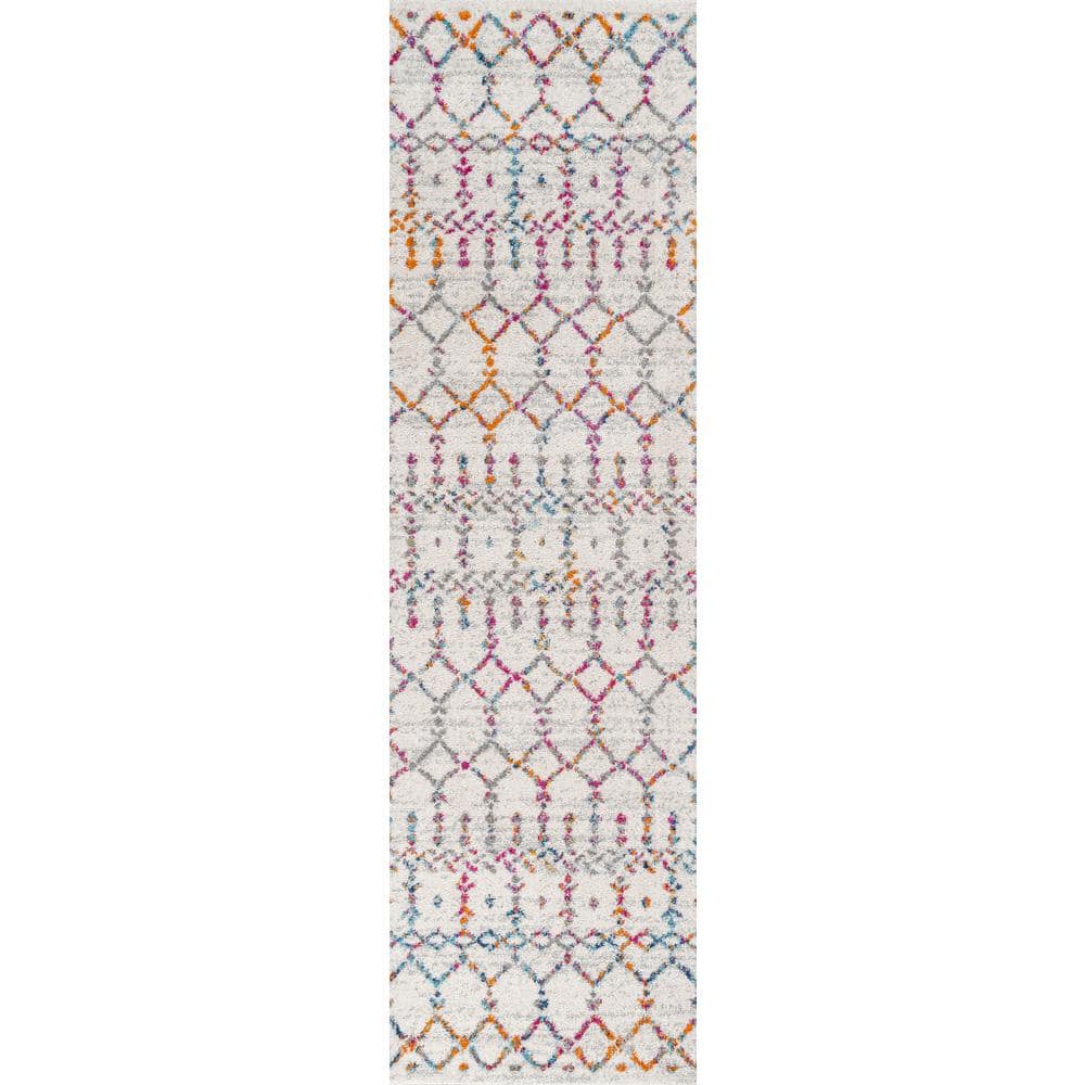 Ivory Trellis 5.5' Reversible Easy-Care Synthetic Runner Rug