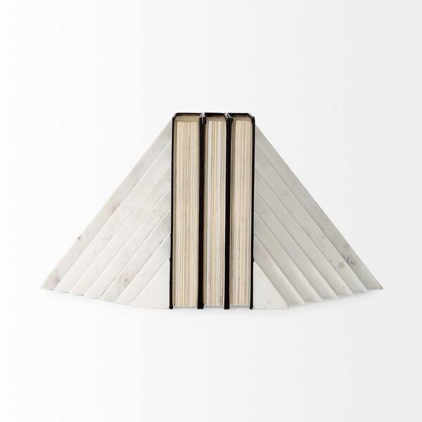 3D Modern Stepped Triangle Marble Bookends 3D Modern Stepped Triangle Marble Bookends