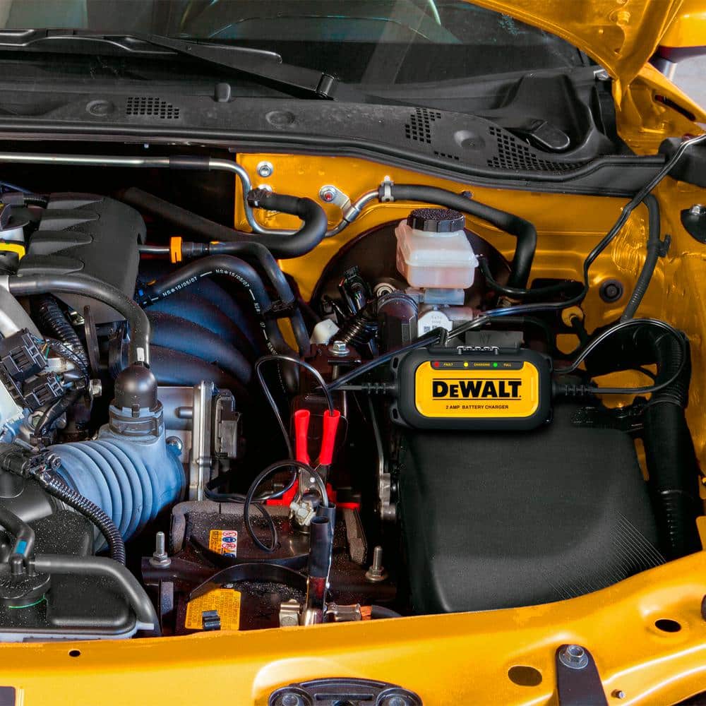 https://images.thdstatic.com/productImages/ad5f90f5-55fe-4e51-9566-90736ae642c3/svn/dewalt-car-battery-chargers-dxaec2-40_1000.jpg