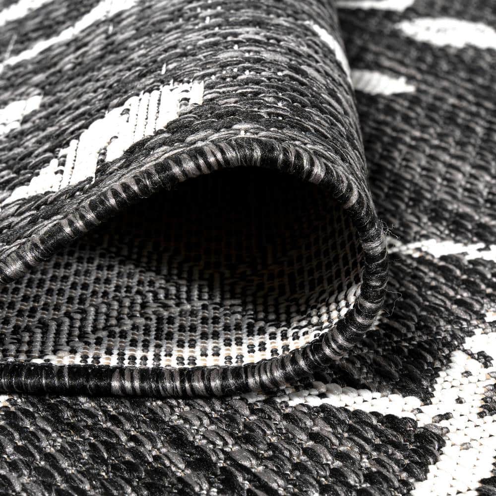 Black and Ivory Geometric Bohemian Indoor/Outdoor Rug