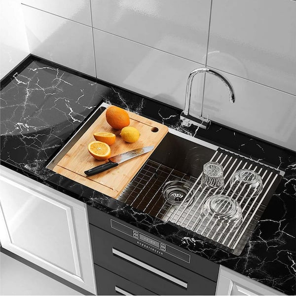 https://images.thdstatic.com/productImages/ad8dd14d-4153-4c63-9dab-58ca006627cc/svn/silver-drop-in-kitchen-sinks-aun-110510629-c3_600.jpg