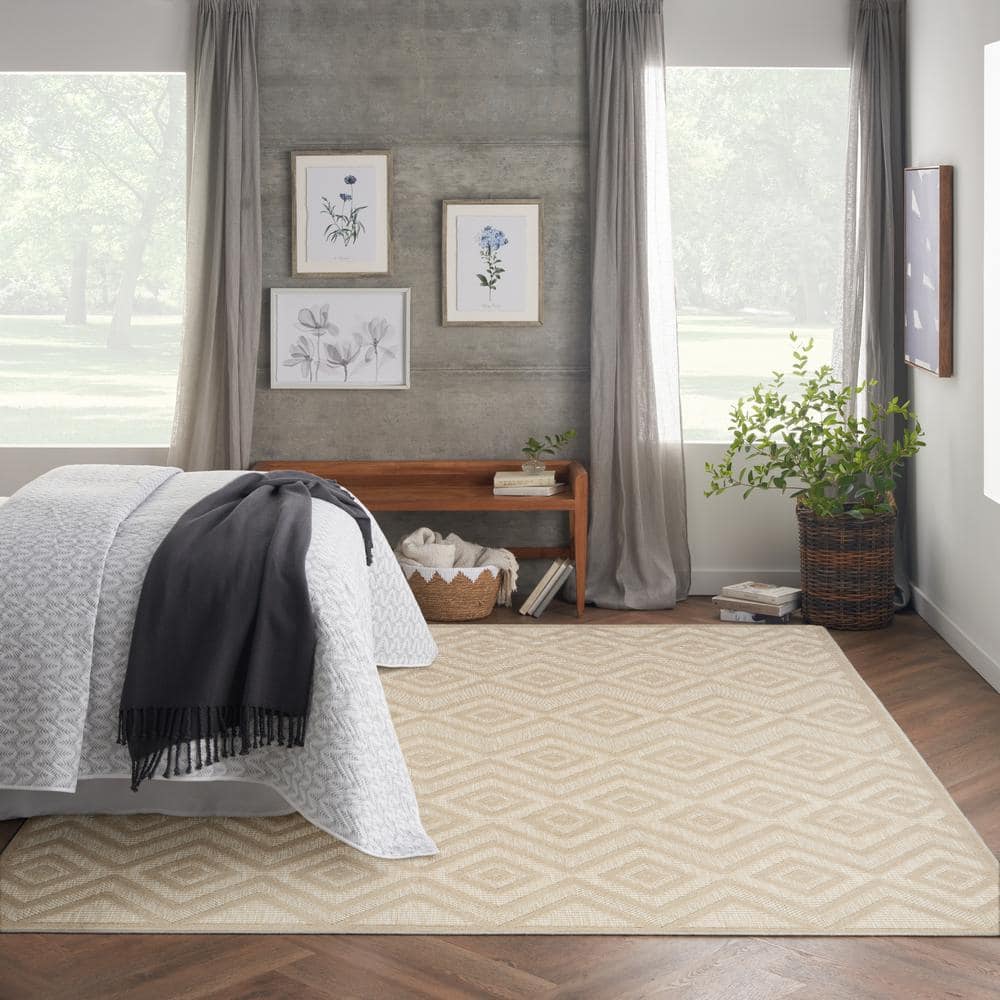Cream Diamond Pattern 10' x 14' Synthetic Flatweave Area Rug