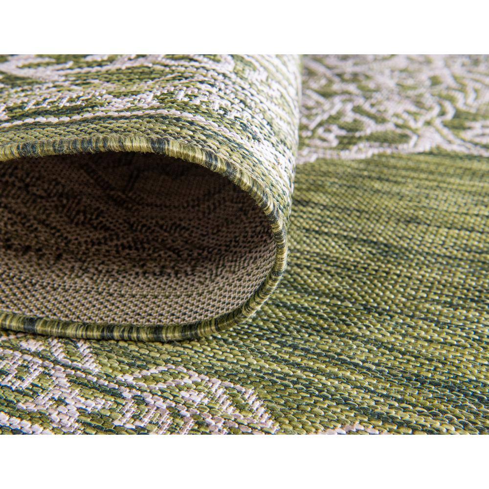 Easy-Care Green Synthetic 4' Round Outdoor Rug