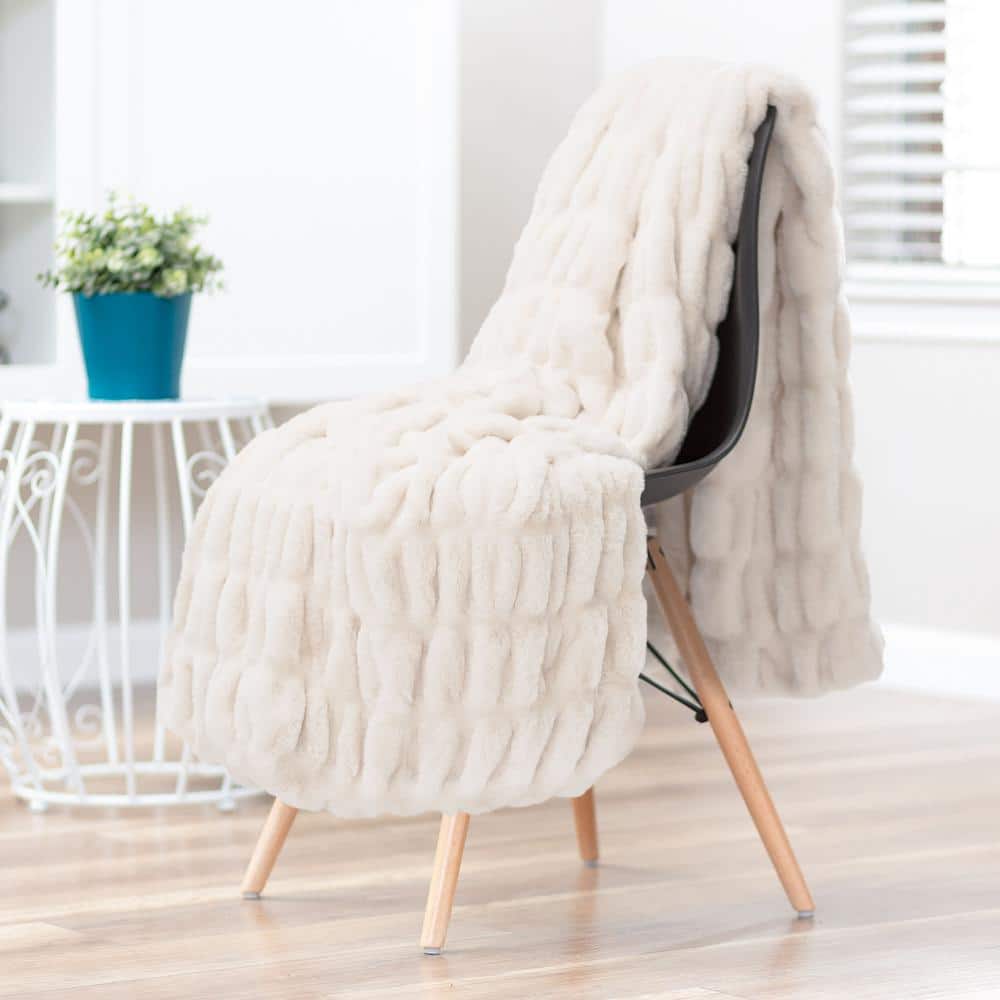 Queen Size White Faux Fur Reversible Blanket