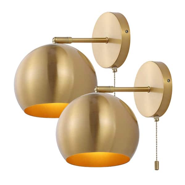 JONATHAN Y Tierra 7 in. 1-Light Brass Gold Modern Midcentury Iron LED Sconce with Pull-Chain Switch (Set of 2)
